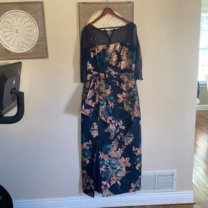 Gorgeous, and elegant Kay Unger gown